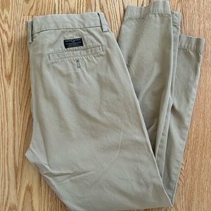 ‘Banana Republic’ Emerson Chino